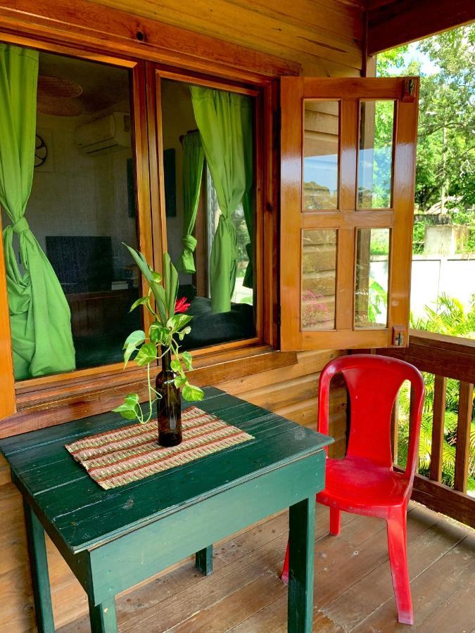 Seabreeze Inn ويست ايند المظهر الخارجي الصورة