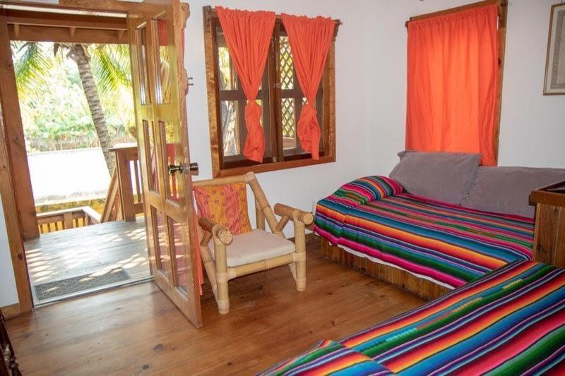 Seabreeze Inn ويست ايند المظهر الخارجي الصورة